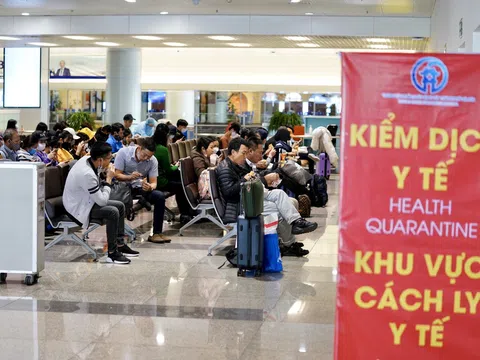 Đề nghị Bộ Công an, TPHCM truy tìm những người đi cùng khách nhiễm Covid-19