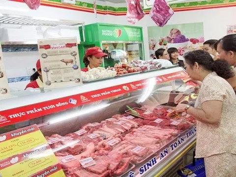 Giá thịt heo hơi vượt đỉnh