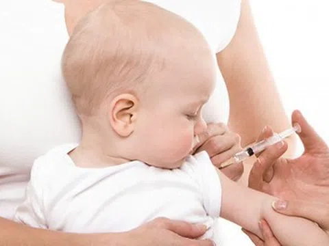 Có nên trì hoãn việc tiêm chủng trong đợt dịch Covid-19?