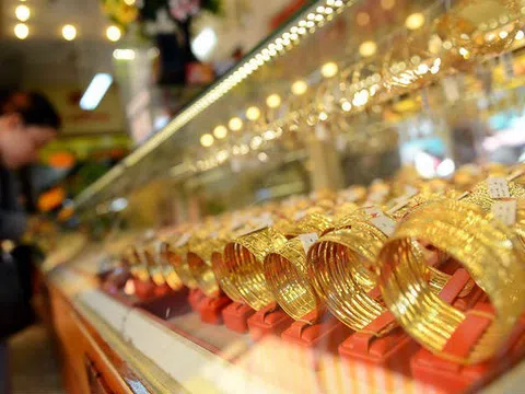 Sau 1 tuần trượt dốc, giá vàng bật tăng hơn 1 triệu đồng, lên mốc 47 triệu đồng/lượng