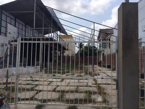 Bến Tre: Mua đất có hợp đồng chuyển nhượng nhưng 3 lần sang tên chưa xong