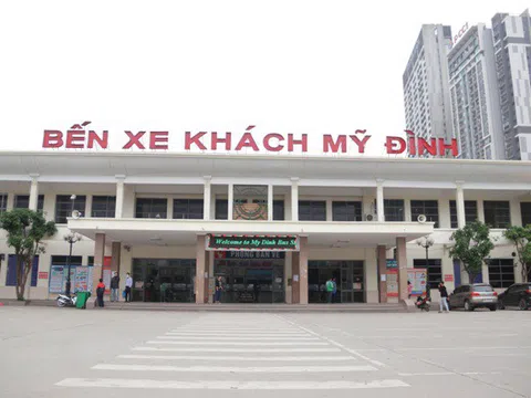 Hình ảnh vắng vẻ hiểm thấy của các bến xe ở Hà Nội trong ngày đầu dừng toàn bộ xe trên 9 chỗ