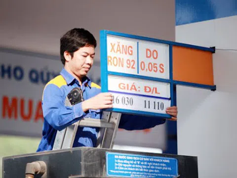 Bộ Công Thương khẳng định xăng dầu đảm bảo đủ, người dân không nên tích trữ