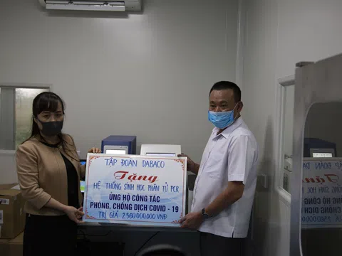 Tập đoàn Dabaco Việt Nam ủng hộ 3 tỉ 360 triệu đồng đầu tư máy xét nghiệm chuẩn đoán COVID-19 cho tỉnh Bắc Ninh