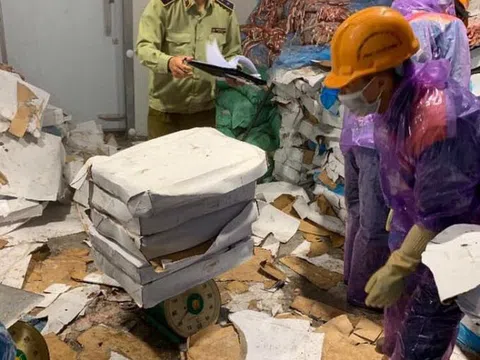 Hải Dương: Bắt giữ 72 tấn nội tạng bốc mùi hôi thối đang đưa đi tiêu thụ