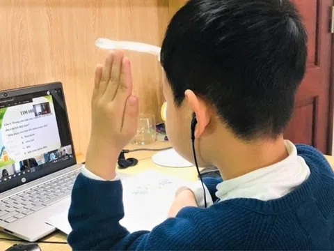 Học trực tuyến mùa dịch Covid-19: Vấn đề nan giải về chất lượng dạy và học