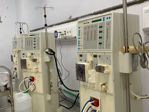 Cần Thơ: Bệnh viện đa khoa tiếp nhận 5 máy lọc thận chưa qua kiểm định an toàn kỹ thuật