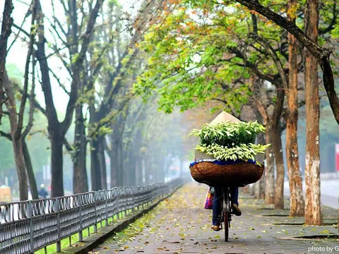 Một tháng tư "lạ" trong lòng Hà Nội