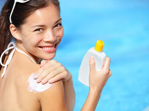 Tia UV ở ngưỡng rất cao, bác sĩ chỉ cách bảo vệ cơ thể, ai cũng cần biết