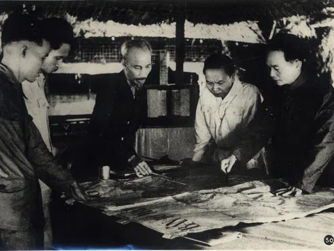 Những bức ảnh hiếm về chiến thắng Điện Biên Phủ năm 1954