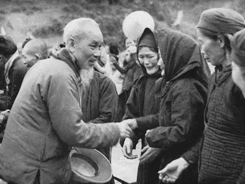 Tư tưởng Hồ Chí Minh lãnh đạo cách mạng Việt Nam thống nhất đất nước