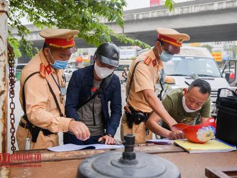 Nhiều người bị xử lý trong ngày đầu CSGT ra quân tổng kiểm soát