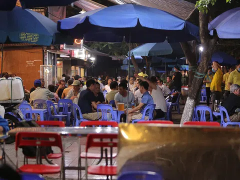 Dịch Covid-19 “lặn xuống”, liệu rượu bia có “ngoi” lên?