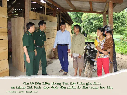 Sáng tình quân dân nơi biên giới