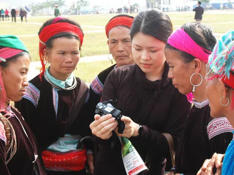 “Ký giả”… huyện lẻ