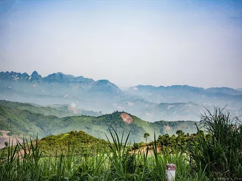 Về nơi Việt - Lào núi sông liền một dải: Kỳ 1: "Tình sâu hơn nước Hồng Hà, Cửu Long"