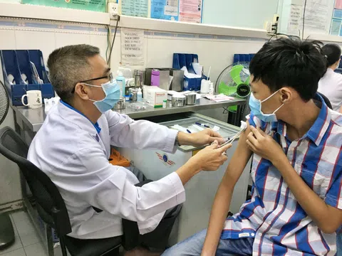 “Phát sốt” tìm vắc-xin phòng bệnh bạch hầu