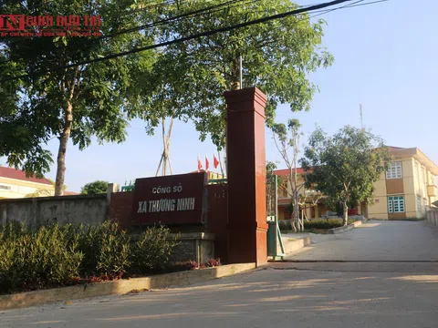 Thanh Hoá: Lạ đời nghỉ hưu 1,5 năm Chủ tịch xã vẫn sử dụng con dấu của Ủy ban