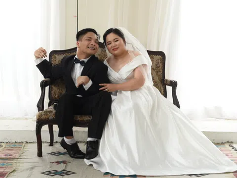 Chuyện tình yêu cổ tích vượt nghìn trùng cách trở của chàng nhạc sĩ bại não với cô điều dưỡng nhân hậu