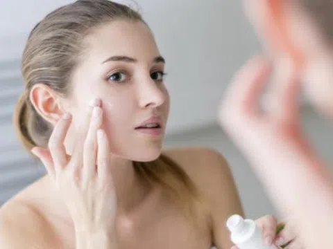 Hướng dẫn chăm sóc da đúng cách sau khi nặn mụn