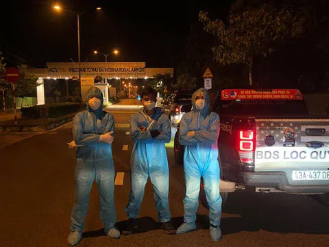 Những ông chủ thành bốc vác, tài xế chở hàng chống dịch ở Đà Nẵng