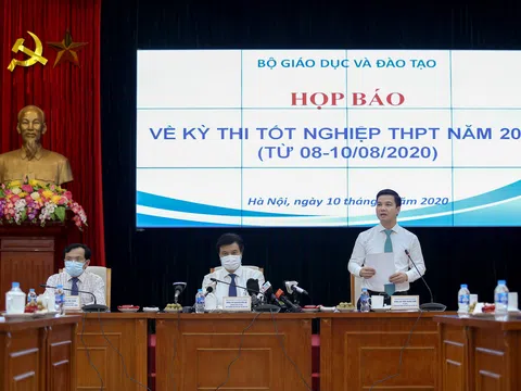 Thí sinh tại 3 tỉnh sẽ thi lại với đề thi dự phòng vì sai sót của 18 cán bộ coi thi