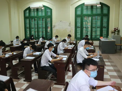 Cán bộ lơ là trách nhiệm, tập huấn không chu đáo khiến thí sinh phải thi lại