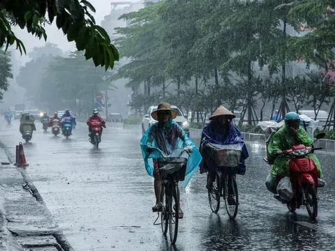 Bão số 4 khả năng mạnh thêm, miền Bắc liên tiếp hứng các đợt mưa lớn