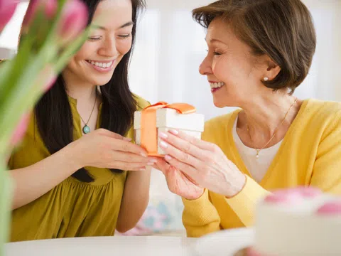 Đại gia Việt “chi bạo” mua quà tặng “khủng” trong dịp lễ Vu Lan