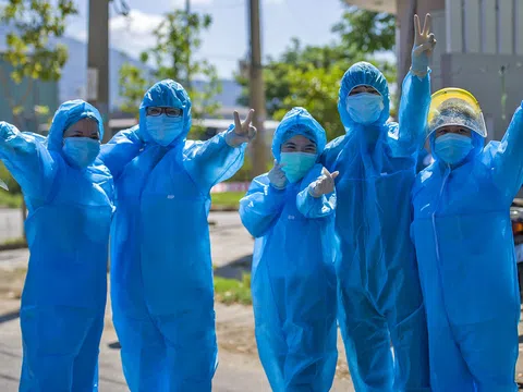 30 NGÀY TẬN SỨC Ở TÂM DỊCH ĐÀ NẴNG