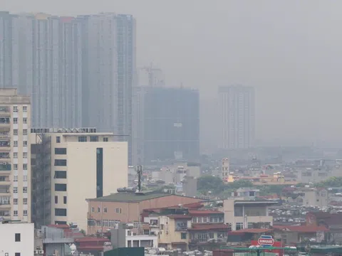 Hà Nội: Nồng độ ô nhiễm gia tăng, người dân cần lưu ý bảo vệ sức khỏe