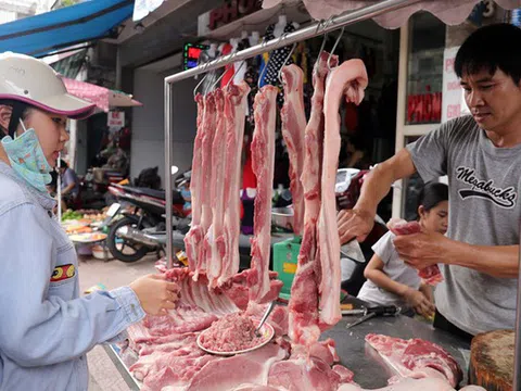 Người tiêu dùng nở nụ cười khi giá lợn hạ nhiệt