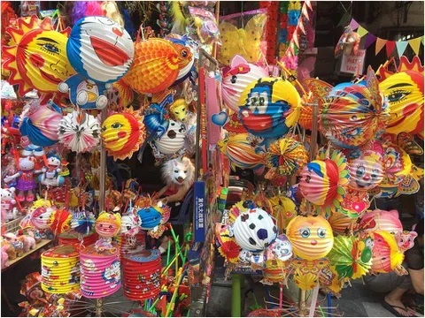 Đồ chơi Trung thu mùa Covid-19: Đồ chơi truyền thống “lên ngôi”