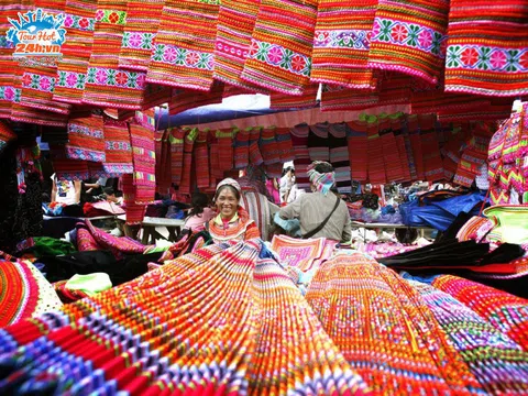 Đi chợ phiên Đồng Văn để tìm về miền ký ức...