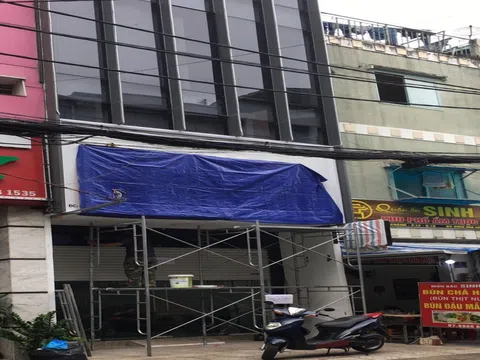 Nha khoa Quốc tế Helia Dentis:  Che bảng hiệu, tạm dừng hoạt động sau khi thông tin được đăng tải