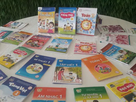 Bộ GD&ĐT chỉ đạo làm rõ những phản ánh về SGK lớp 1