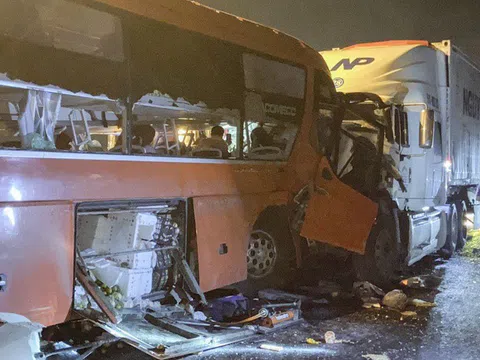 Tai nạn giao thông nghiêm trọng tại hầm Hải Vân