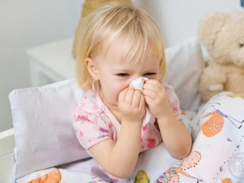 Miền Bắc giao mùa, nhiều trẻ mắc virus hợp bào gây suy hô hấp