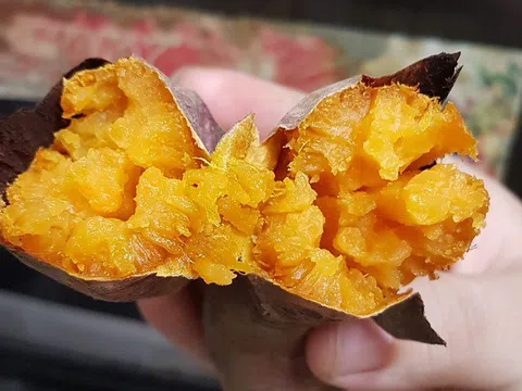 Khoai lang mật giá rẻ ngập chợ, dân buôn chỉ “mánh” tránh mua phải hàng Tàu