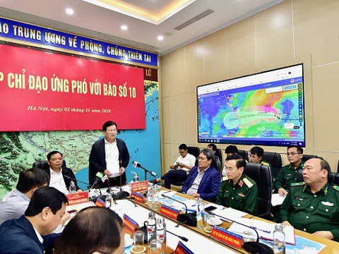 Không chủ quan với bão số 10