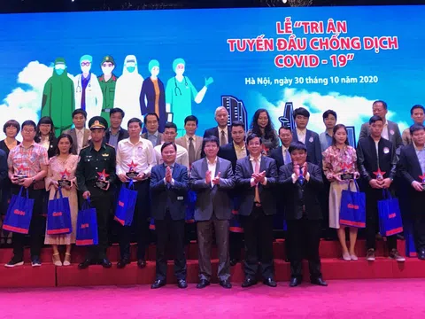 Tri ân 264 chiến sĩ, 56 tập thể tuyến đầu chống dịch COVID-19