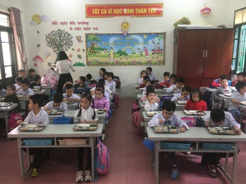 Vụ việc 160 học sinh trường Tiểu học Nguyễn Trãi (Hà Đông - Hà Nội) nghỉ bất thường: Dịch bệnh chỉ chọn những học sinh ăn bán trú?