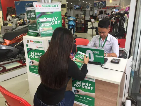 Vay nợ mà… vui!