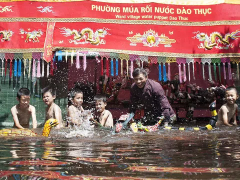 Rối nước 300 năm ở làng Đào Thục