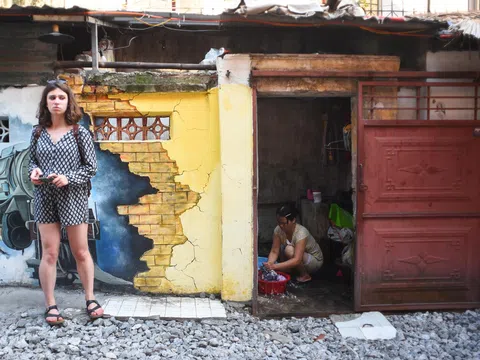 Một ngày ở xóm du lịch đặc biệt nhất Hà Nội