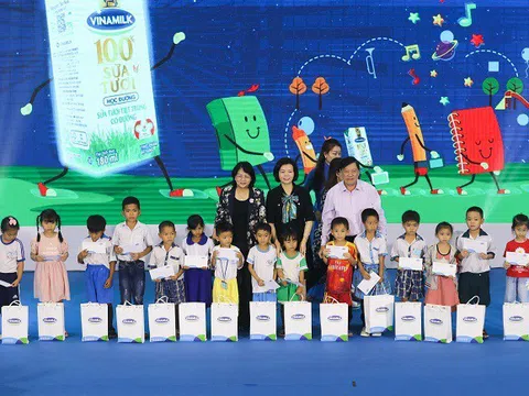 Hơn 46.300 học sinh tỉnh Vĩnh Long được thụ hưởng sữa học đường năm học 2020-2021