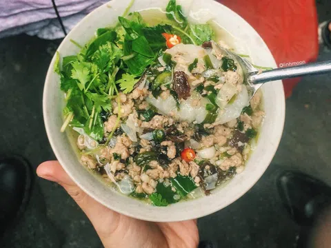 Bánh đúc nóng – Hương vị đặc trưng của mùa đông Hà Nội