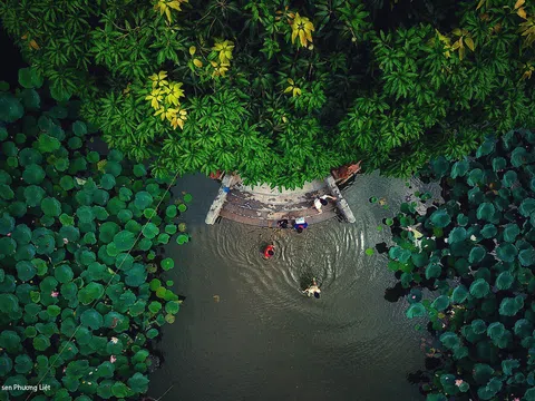 Những ao, hồ, sông ngòi độc đáo ở Hà Nội