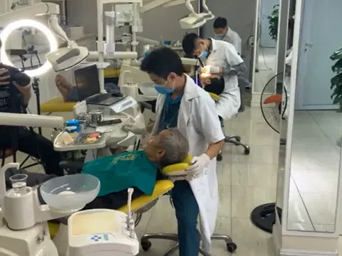 Hà Nội: Nha khoa XS Dental sử dụng nhân sự bát nháo, bệnh nhân nên thận trọng