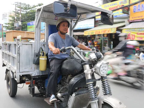 'Chú Đức ba gác' chuyên chuyển trọ miễn phí cho sinh viên